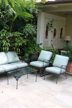 Deb Watts' outdoor room is ready for autumn. Photo courtesy of Erica Glasener.
