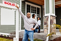 With the help of the Internet, you can research real estate comps on your own. (Photo: jhorrocks/istockphoto.com)