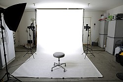 This person turned his garage into a photography studio. (Photo: Illusive Photography/Flickr)