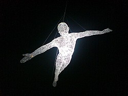 A chicken wire art installation. Photo: Arne Hendriks/Flickr