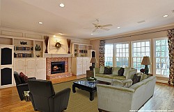 Photo by Virtually Staging Properties via Hometalk.com
