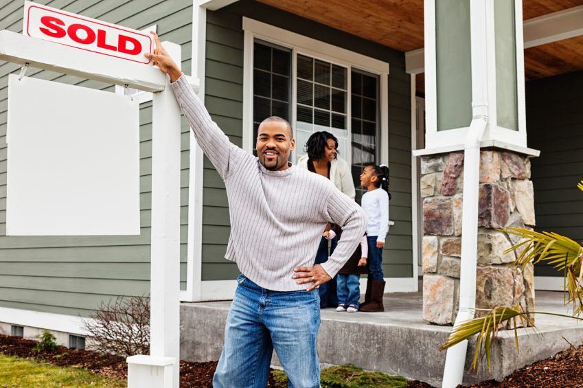 With the help of the Internet, you can research real estate comps on your own. (Photo: jhorrocks/istockphoto.com)