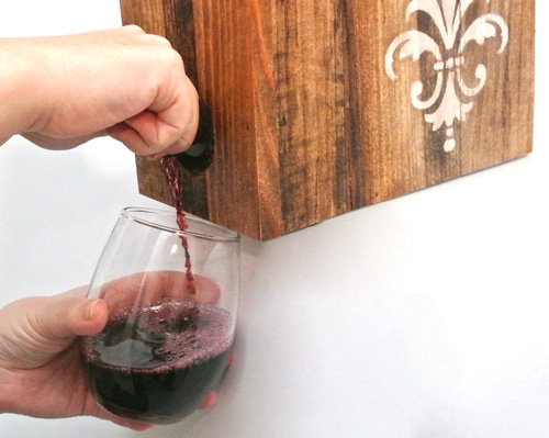 Wine box holder and photo by One Project Closer via Hometalk.com.