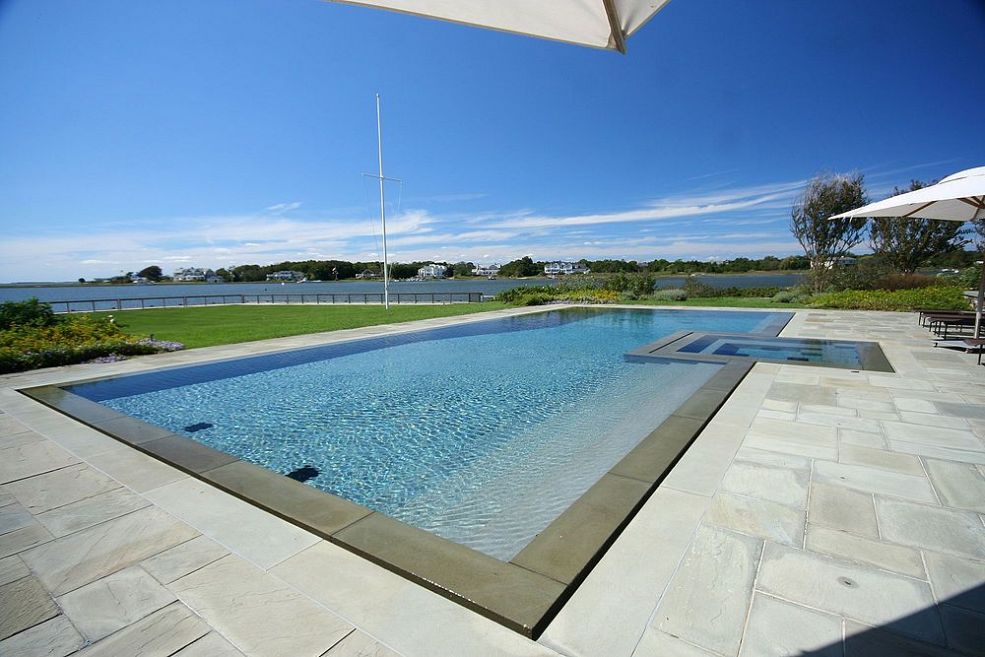 Long Island Hot Tub via Hometalk.com