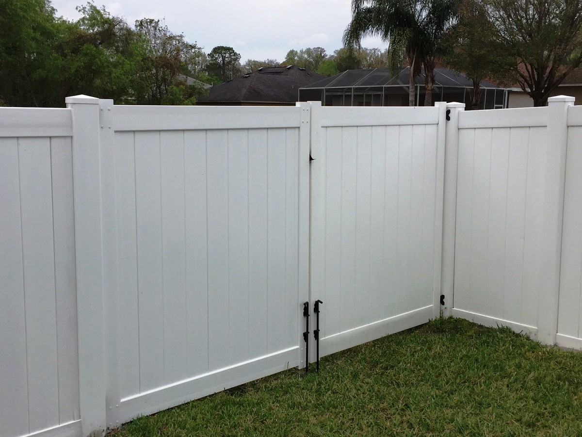 New fence gate matches the original perfectly