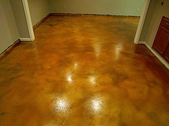 How Much Does It Cost to Stain Concrete Floors Yourself: DIY Savings